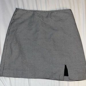 Forever 21 Houndstooth patterned skirt!